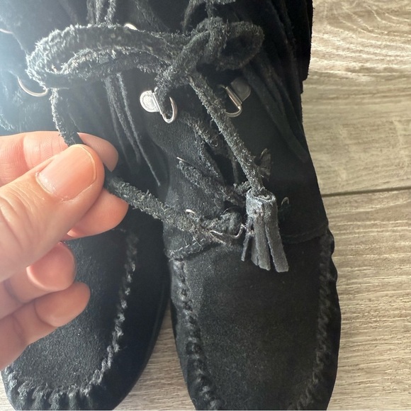 Minnetonka Black Lace-Up Fringe Wedge Booties - Picture 7 of 15